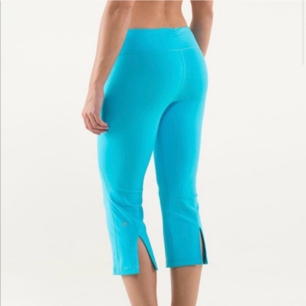 Lululemon Athletica Gather & Crow Crop Leggings